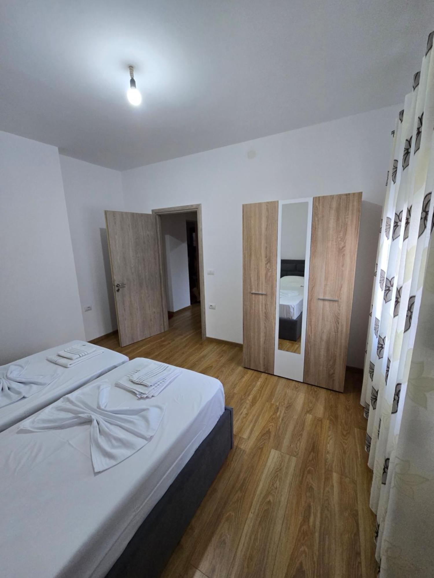Brana Apartments Sarande Exterior photo
